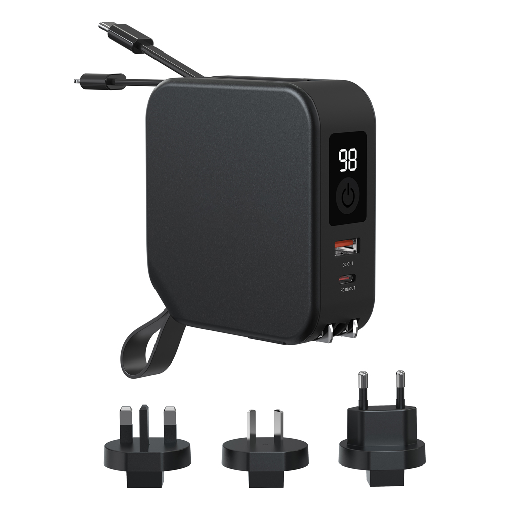 Urban Vitamin Saratoga 5-in-1 universal Charger, schwarz
