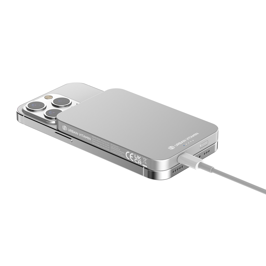 Urban Vitamin Richmond 5000mAh Powerbank aus RCS Plastik/Alu, silber