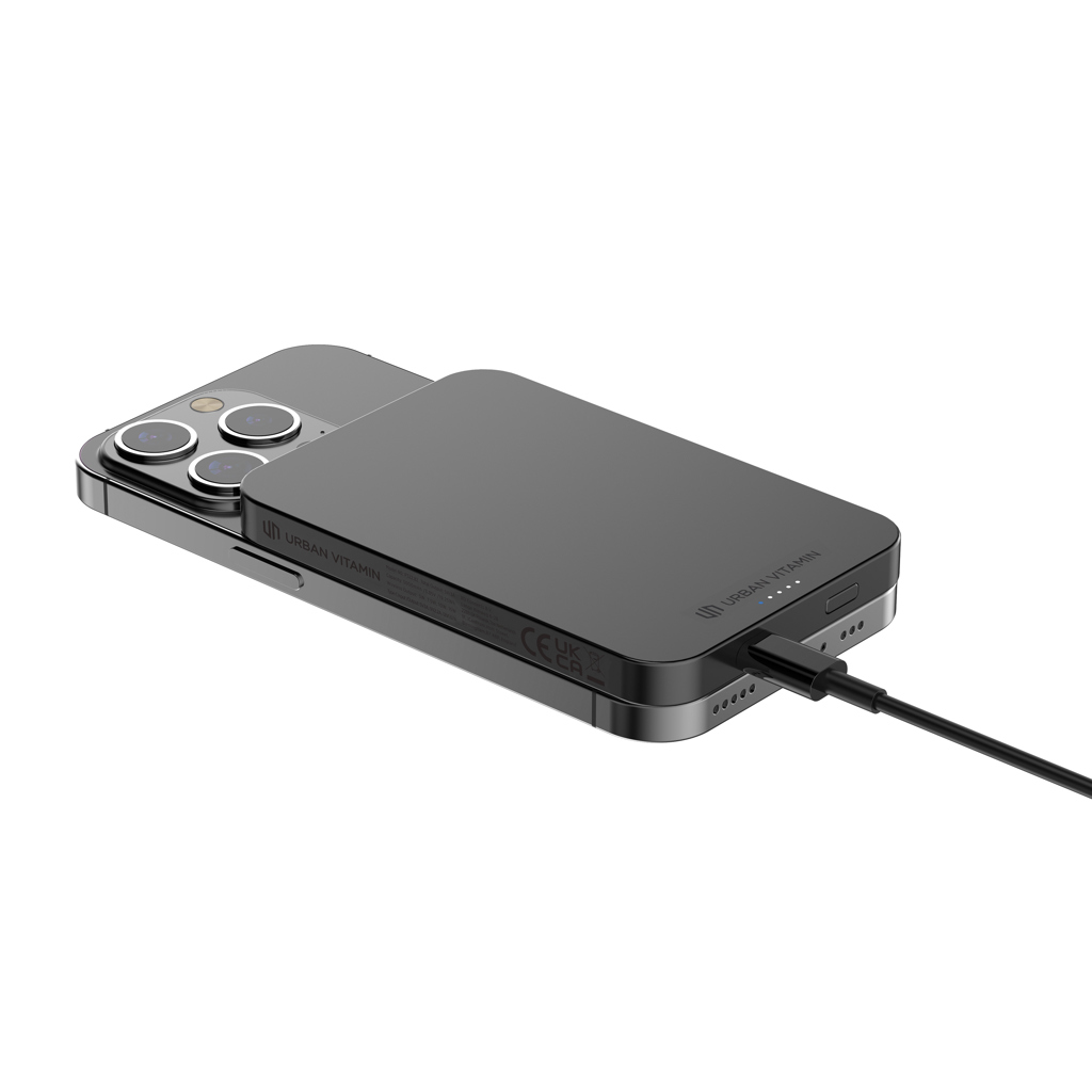Urban Vitamin Richmond 5000mAh Powerbank aus RCS Plastik/Alu, schwarz